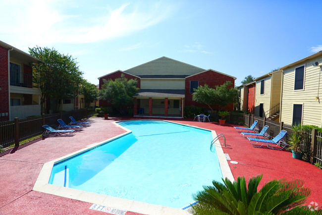 Piscina - Brookbend Apartments