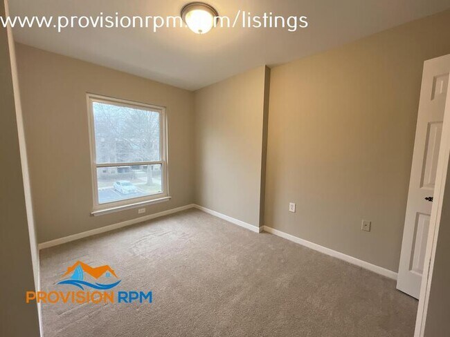 Foto del edificio - 16 Silverwood Cir
