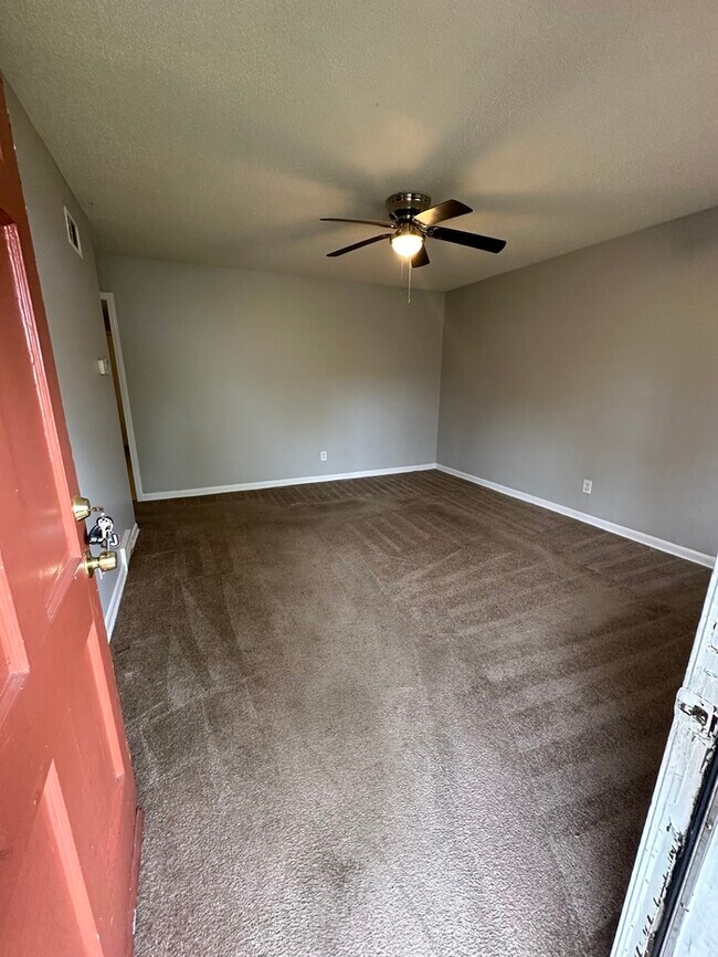 Building Photo - 4203 Kerwin Dr