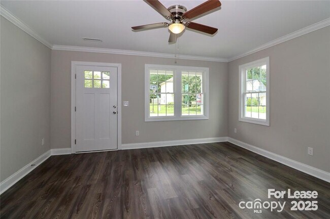 Foto del edificio - 3967 Newhall Dr NW