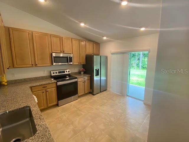 Foto del edificio - 27 Pony Ln