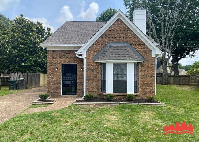 Building Photo - 5985 Mapletree Cove