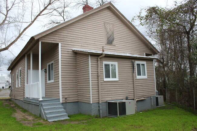 Building Photo - 1646 Brinson Street-Elms/SOGRE