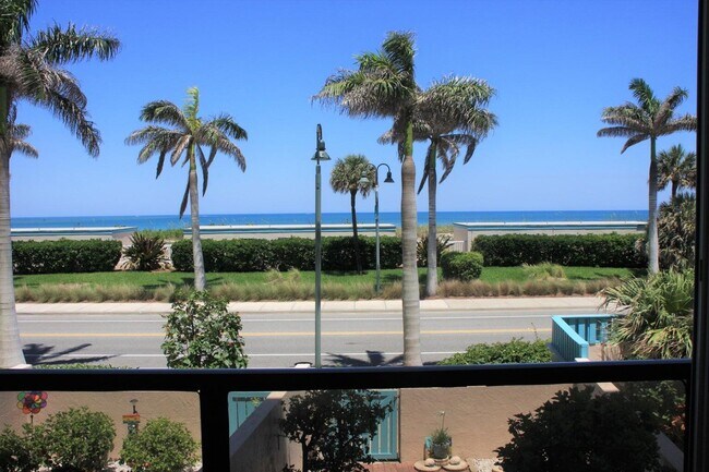 Building Photo - 355 S Ocean Dr