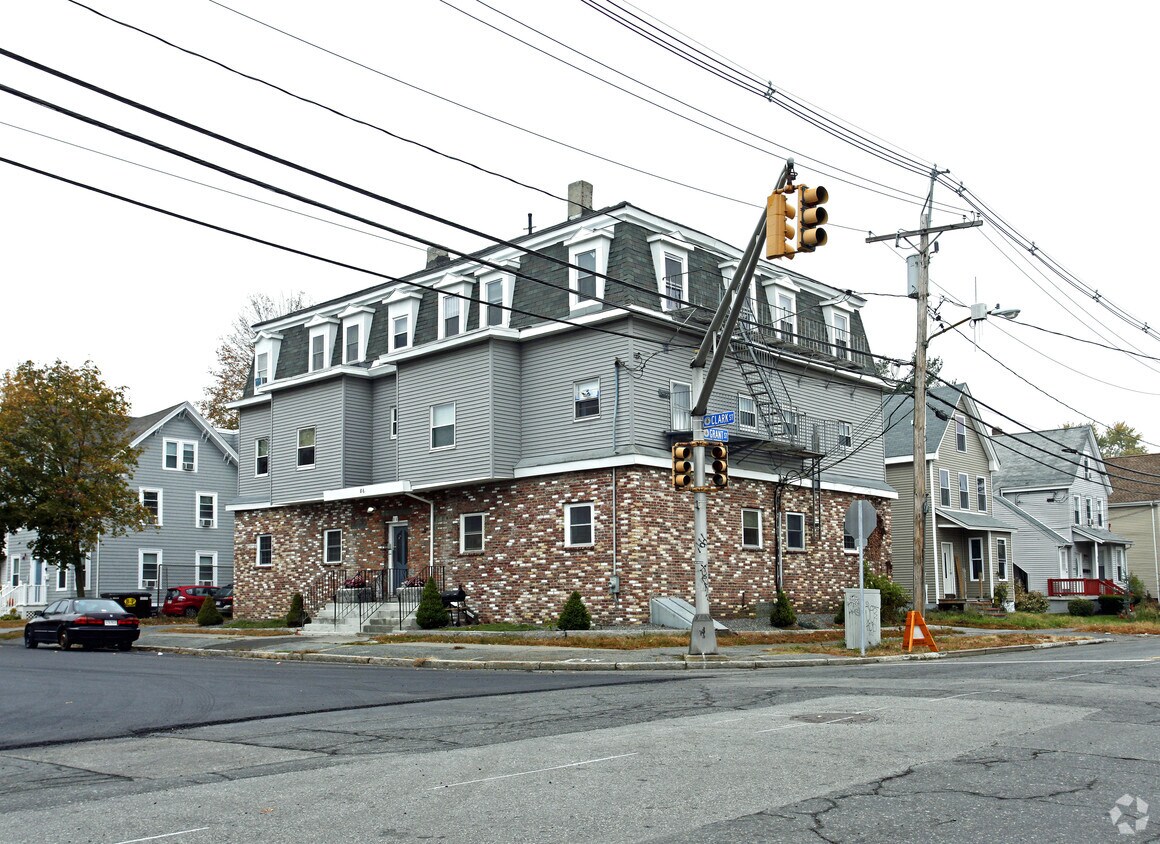 Primary Photo - 82-86 Clark St