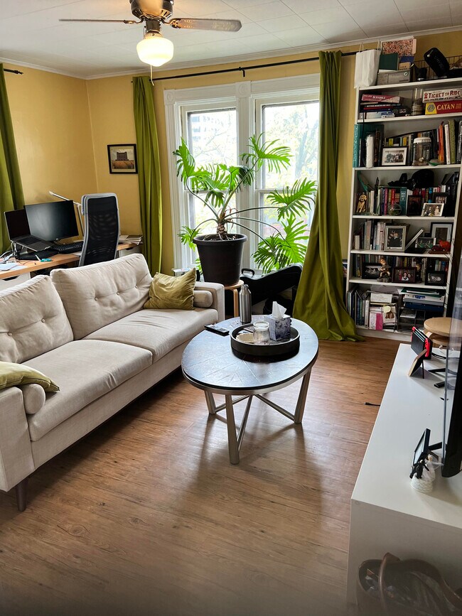 Foto del edificio - 454 S 1st St