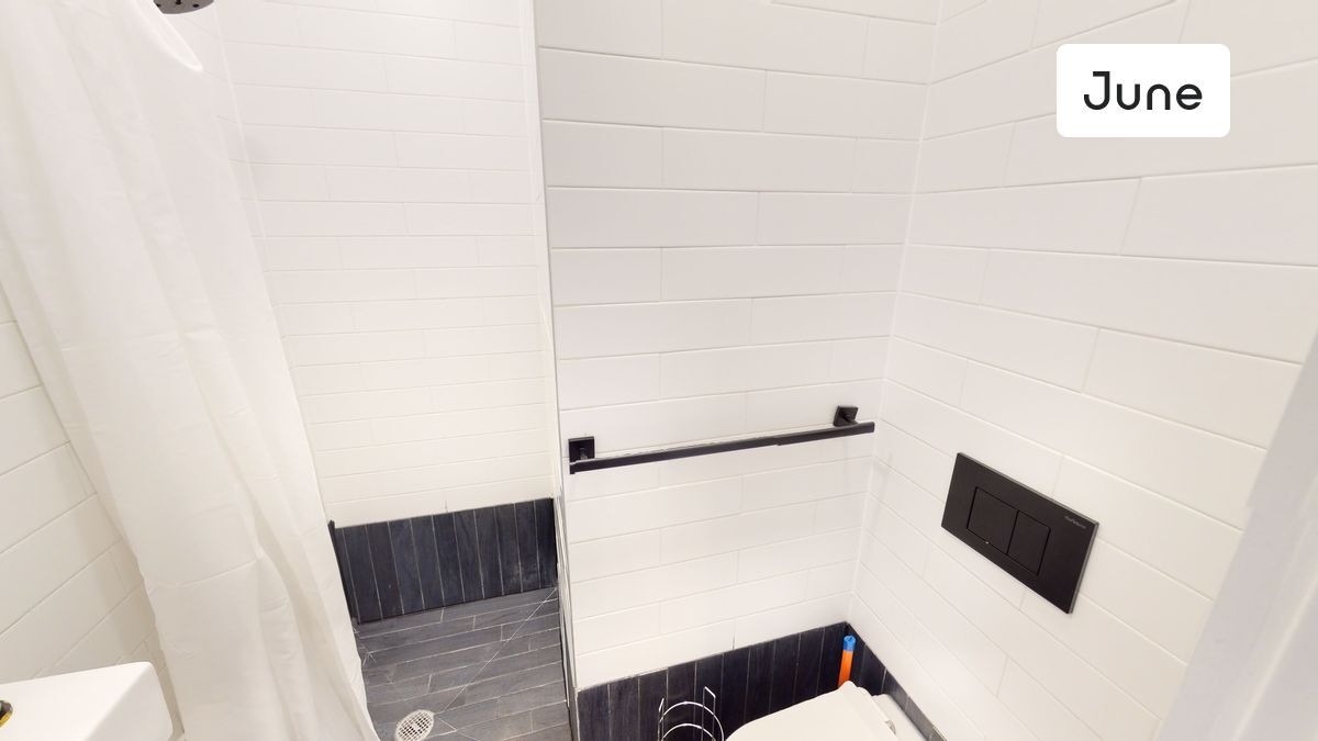 Primary Photo - ROOM ONLY in 6-bed/6.5-bath Home