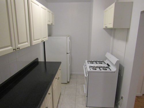 Building Photo - 628 W 151st St