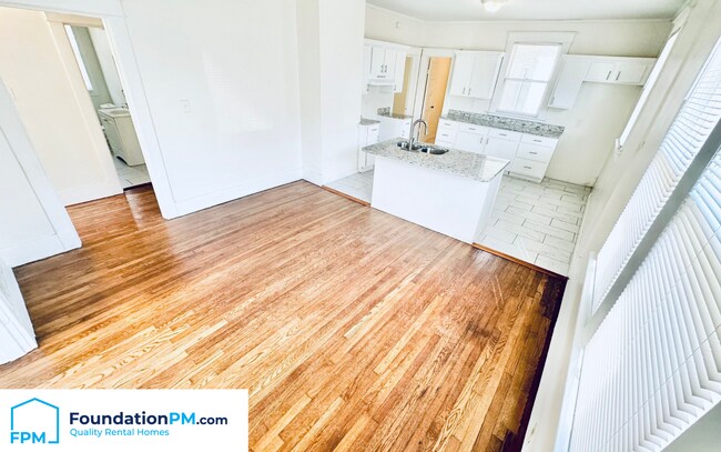 Foto del edificio - 1474 Lyndale Ave