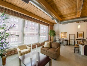 Building Photo - KC Loft Central