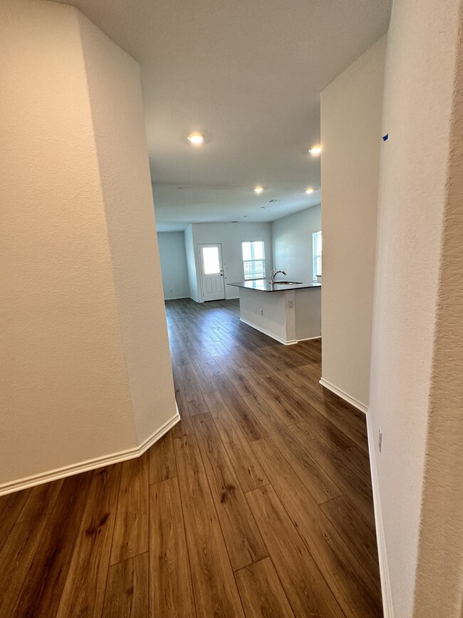 Building Photo - 112 Golden Grove Pky