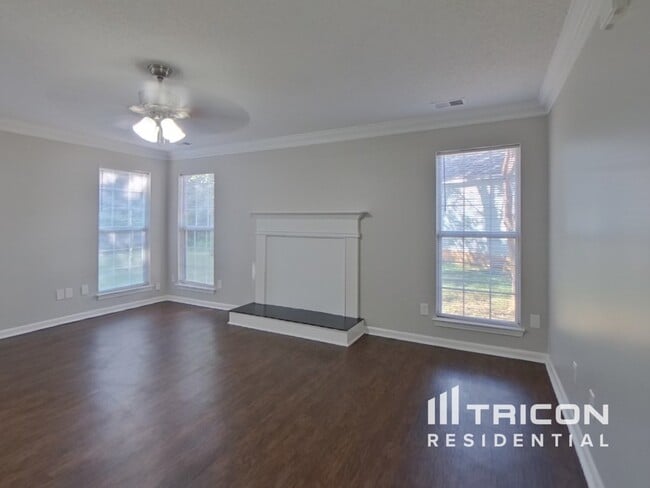 Foto del edificio - 9101 Mentmore Ct