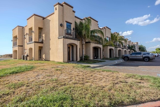 Building Photo - 8216 Casa Verde Rd