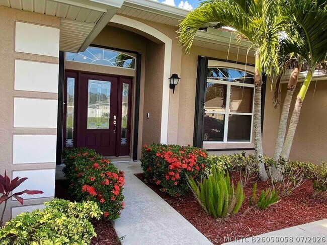 Foto del edificio - 1041 SW John MacCormack Terrace