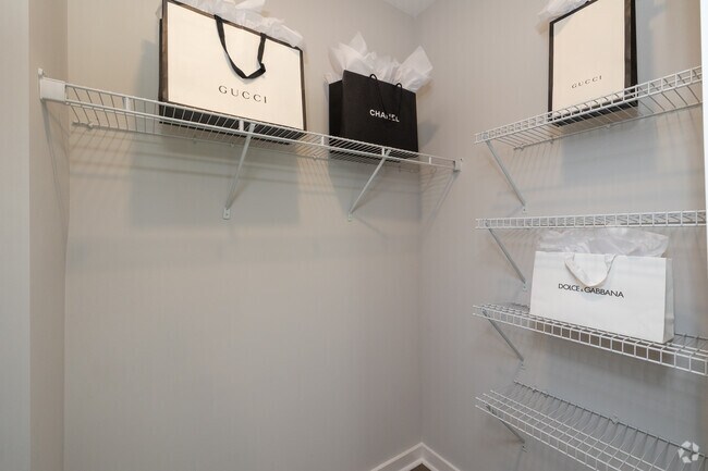 1 habitación, 1 baño - 756 pies cuadrados - Armario - The Aster Apartments