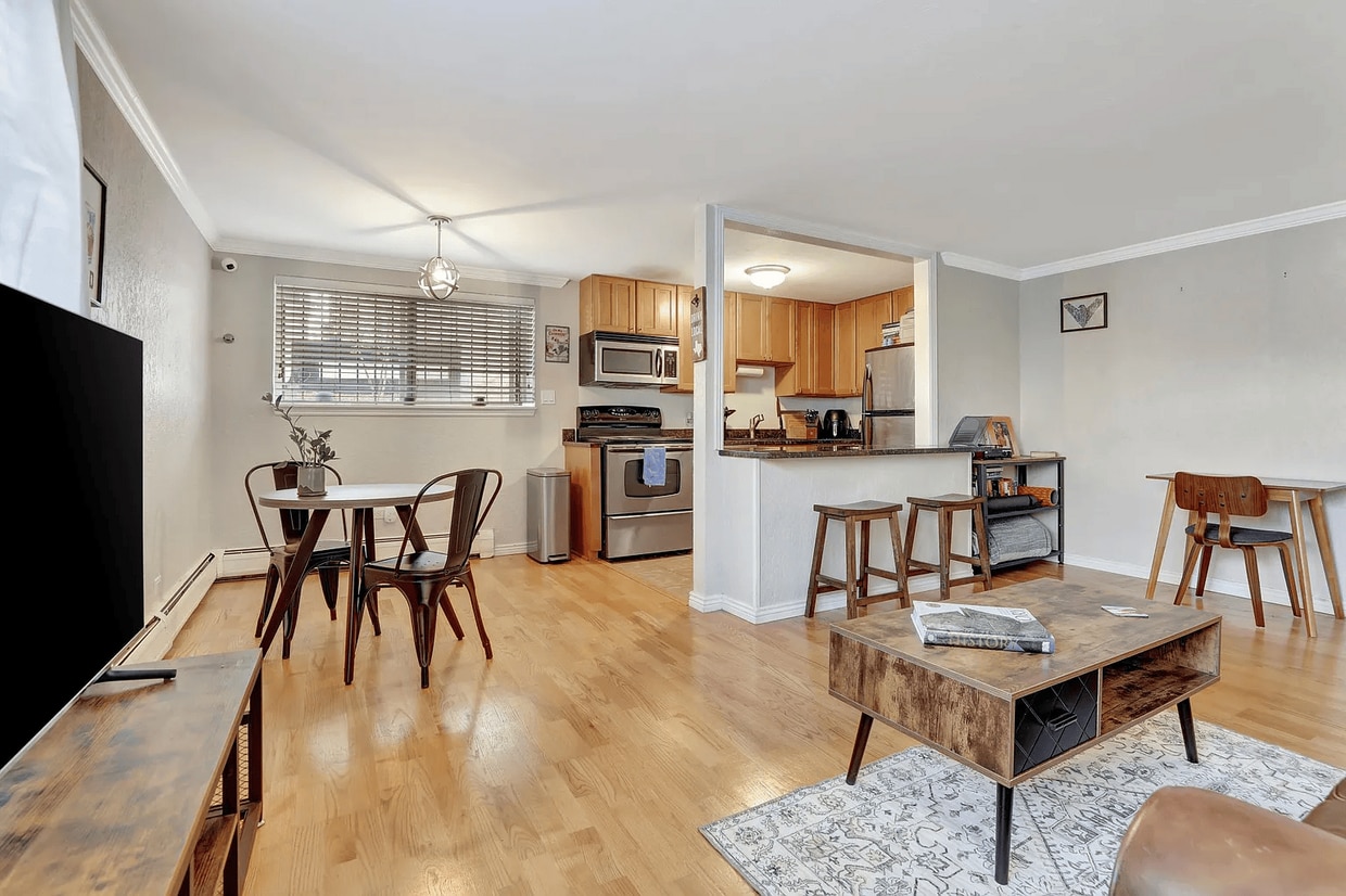 Foto principal - 1151 N Marion St