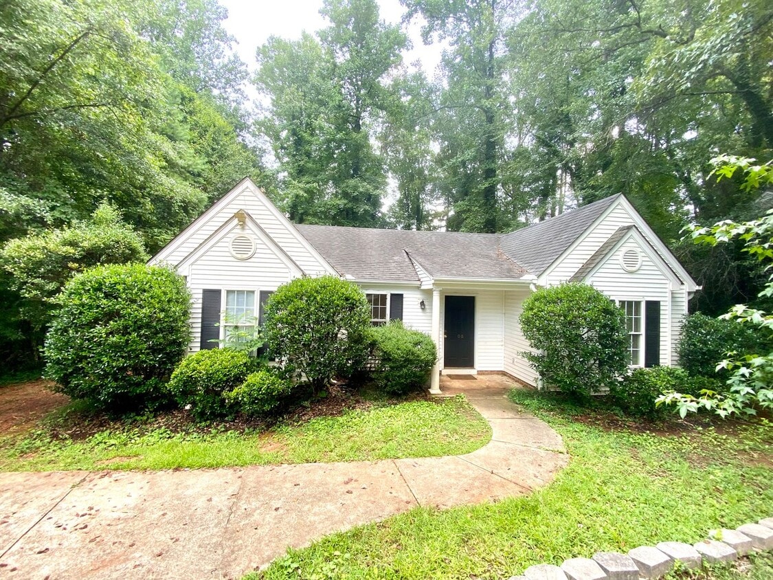 Adorable 3 Bedroom House in Clemson! - Adorable 3 Bedroom House in Clemson!