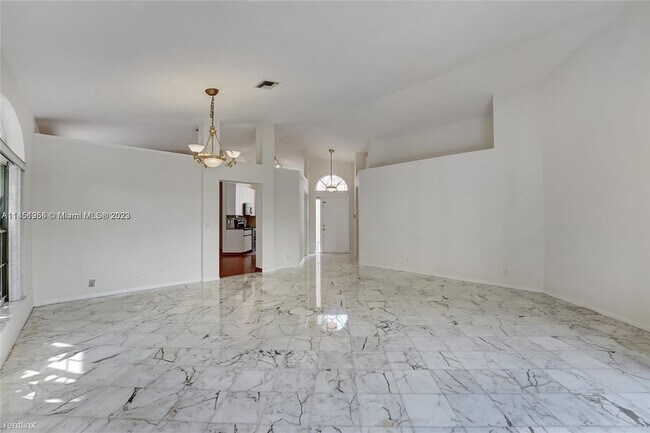 Building Photo - 3 br, 2 bath House - 3951 Redondo Ct