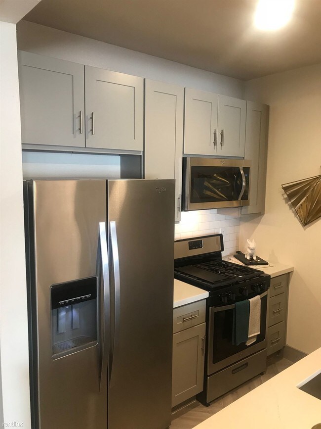 Building Photo - 1 br, 1 bath Apartment - The Grand