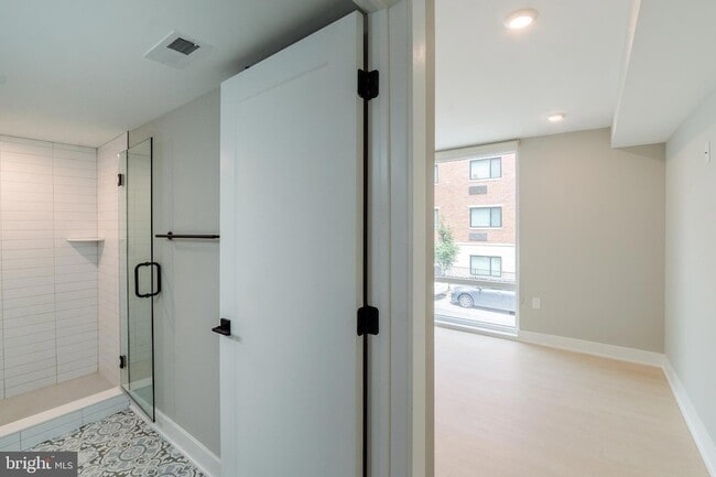 Foto del edificio - 1102 Germantown Ave