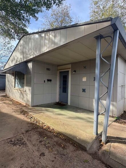 Foto del edificio - 2119 W Sherwood Ave