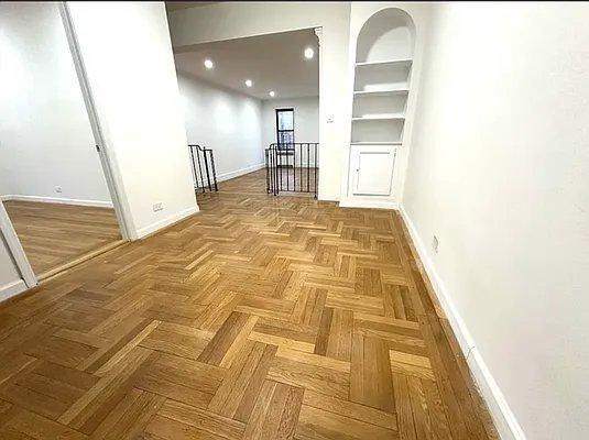 Building Photo - 1 bedroom in BRONX NY 10451