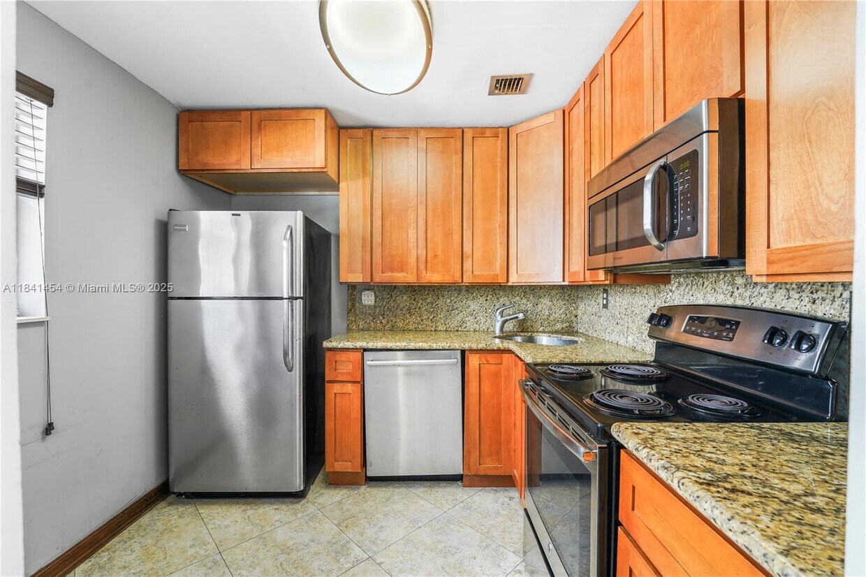 Foto principal - 1236 Alton Rd