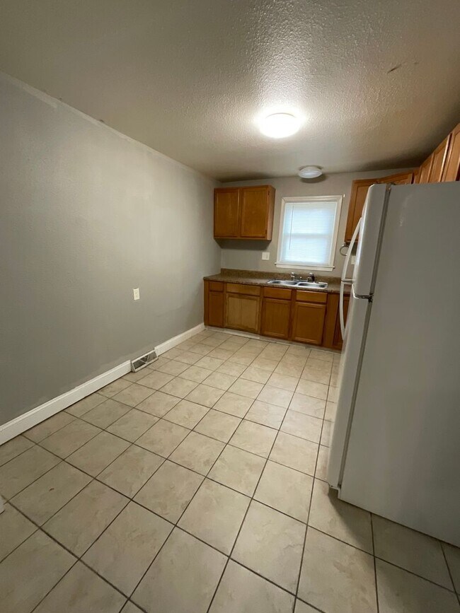 Foto del edificio - Newly remodeled 3 bedroom 1 bath house
