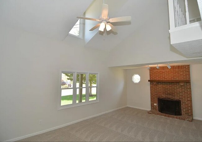 Foto del edificio - 8311 Stacy Lynn Ct