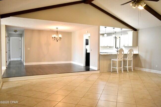 Foto del edificio - 130 Derby Woods Dr