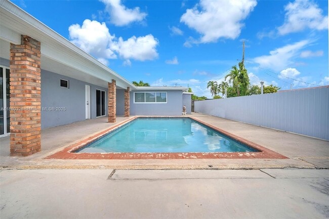 Foto del edificio - 3341 SW 94th Ct