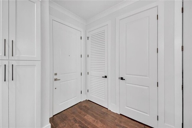 Photo - 6890 Peachtree Dunwoody Rd Apartment