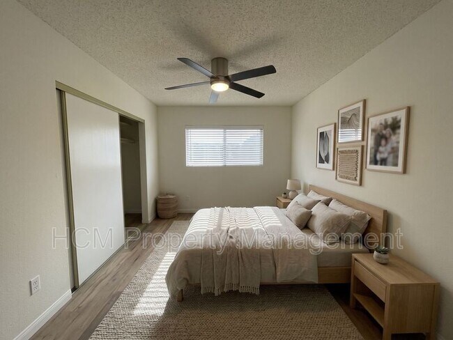 Foto del edificio - 8240 Whitsett Ave