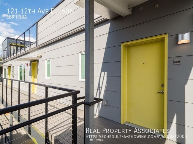 Photo - 121 12th Ave E House