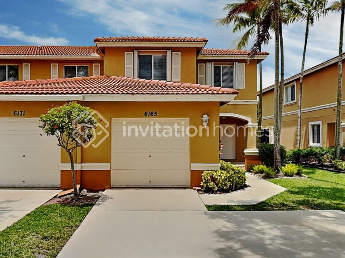Foto principal - 6165 Sugar Loaf Ln