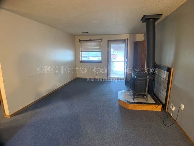 Building Photo - 4900 S Dimple Dr