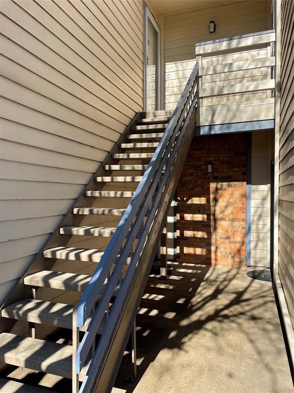 Building Photo - 1603 Marsh Ln