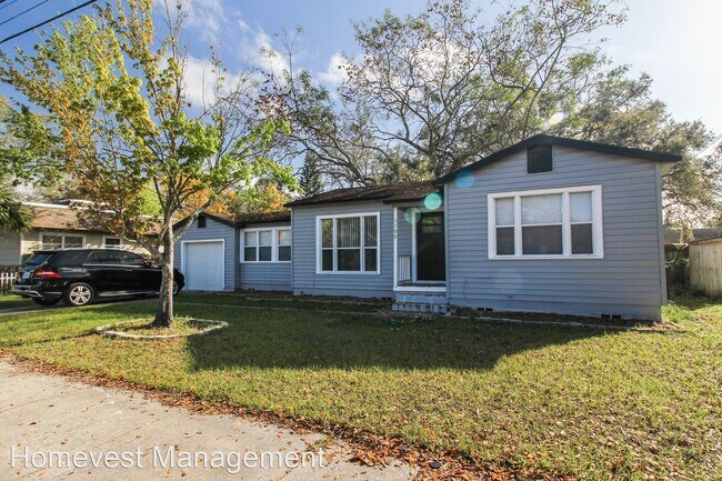 Foto del edificio - 3 br, 2 bath House - 1709 N. Forest Avenue