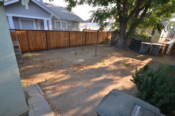 Building Photo - 1107 E McKenzie Ave