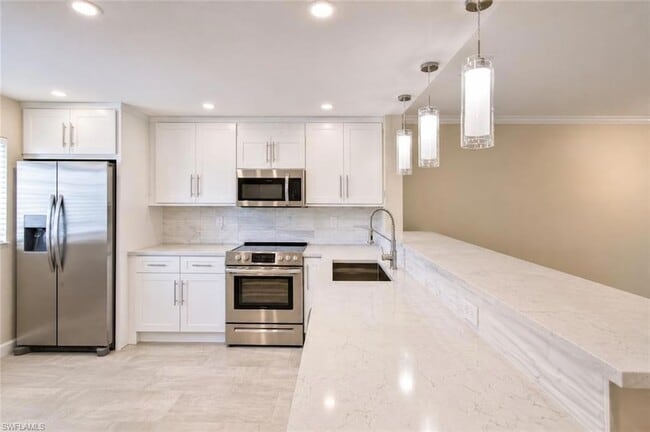 Building Photo - 2360 Naples Trace Cir