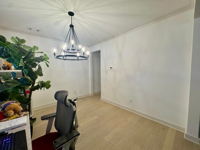 Building Photo - 595 Mount Laurel Dr