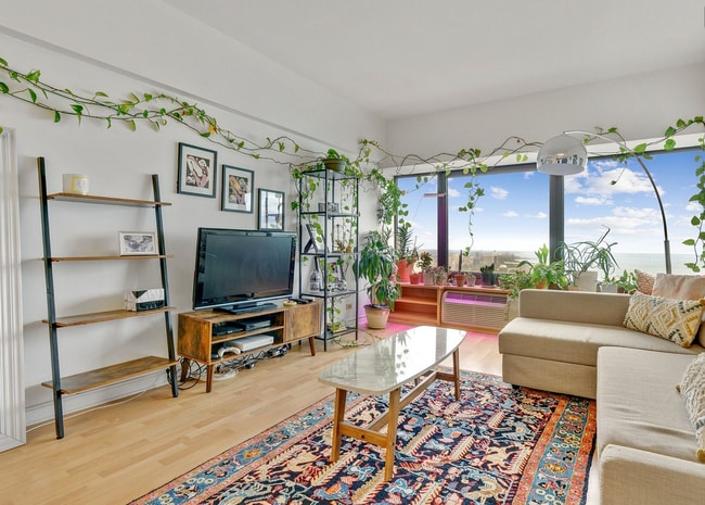 (Unit 5208) - Interior Living Space - 175 E Delaware Plz