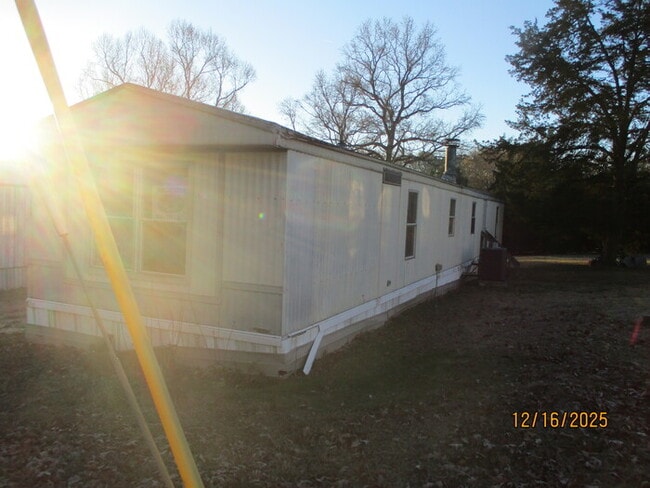 Foto del edificio - 1045 Canyon Ln