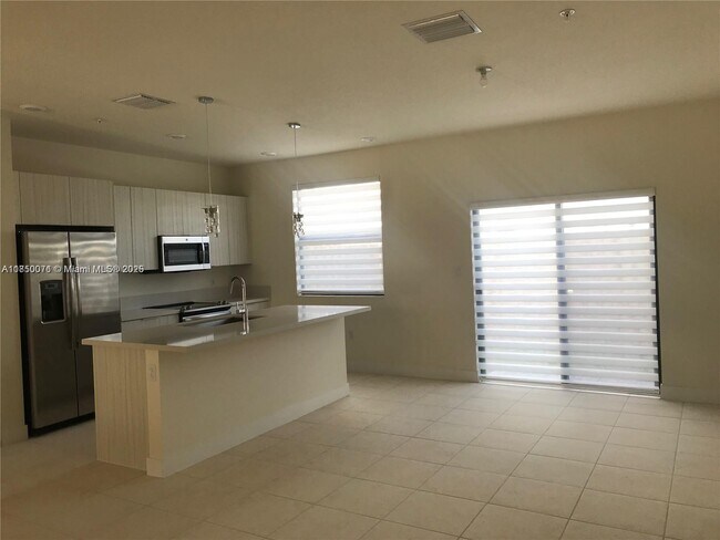 Foto del edificio - 10419 NW 82nd St