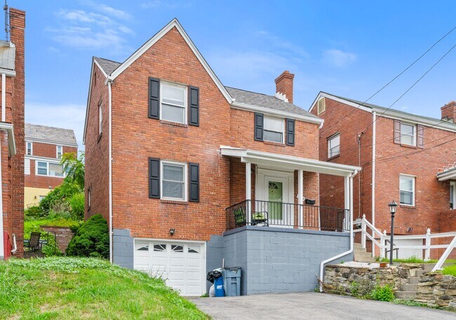 Foto del edificio - Beautiful 3 Bed, 1 Bath in Brentwood - Cen...