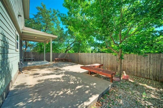Building Photo - 8724 White Ibis Dr