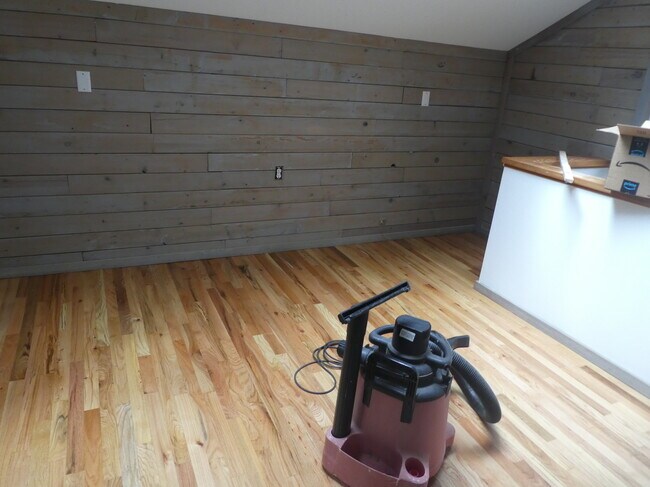 Building Photo - 3408 SW Dosch Ct