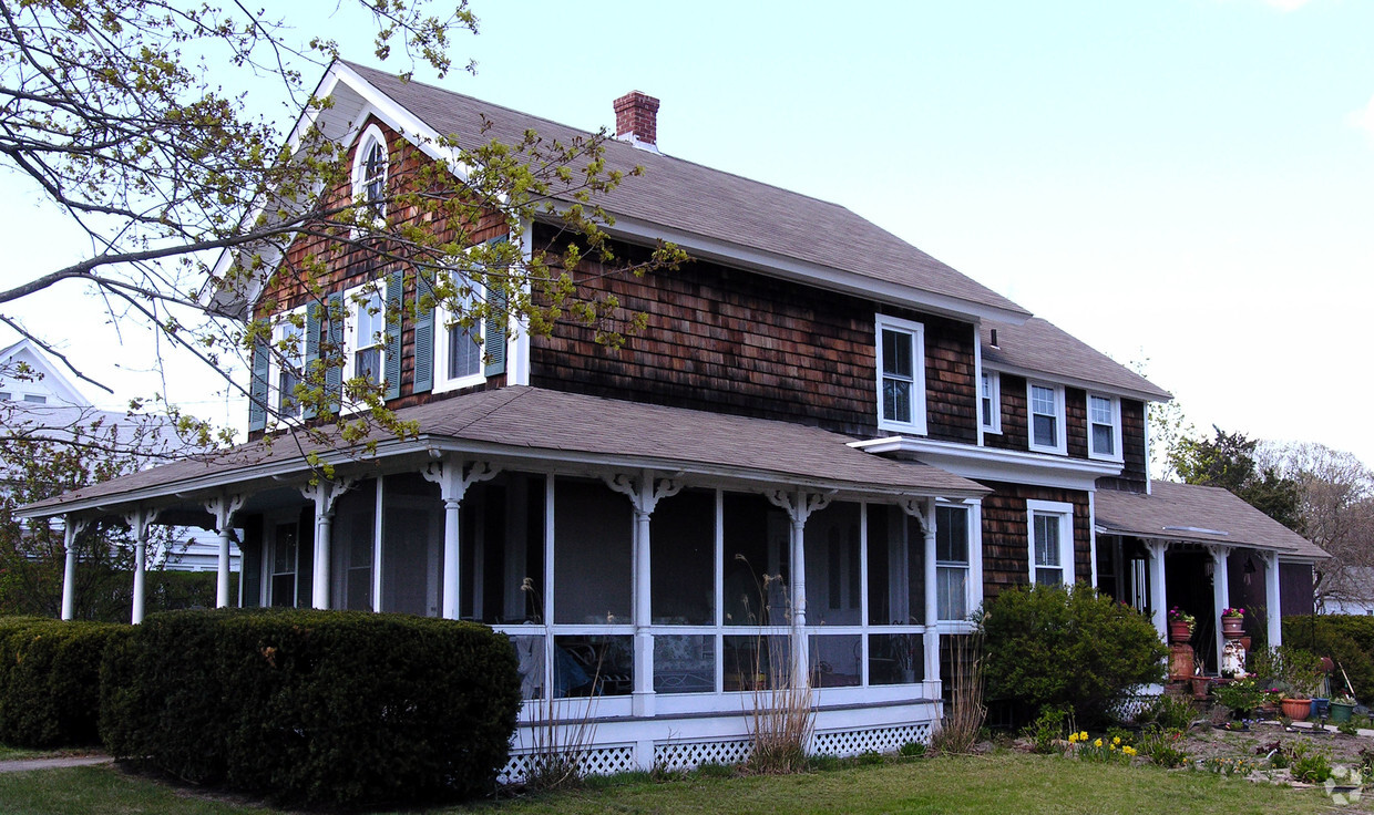 Primary Photo - 179 Springville Rd