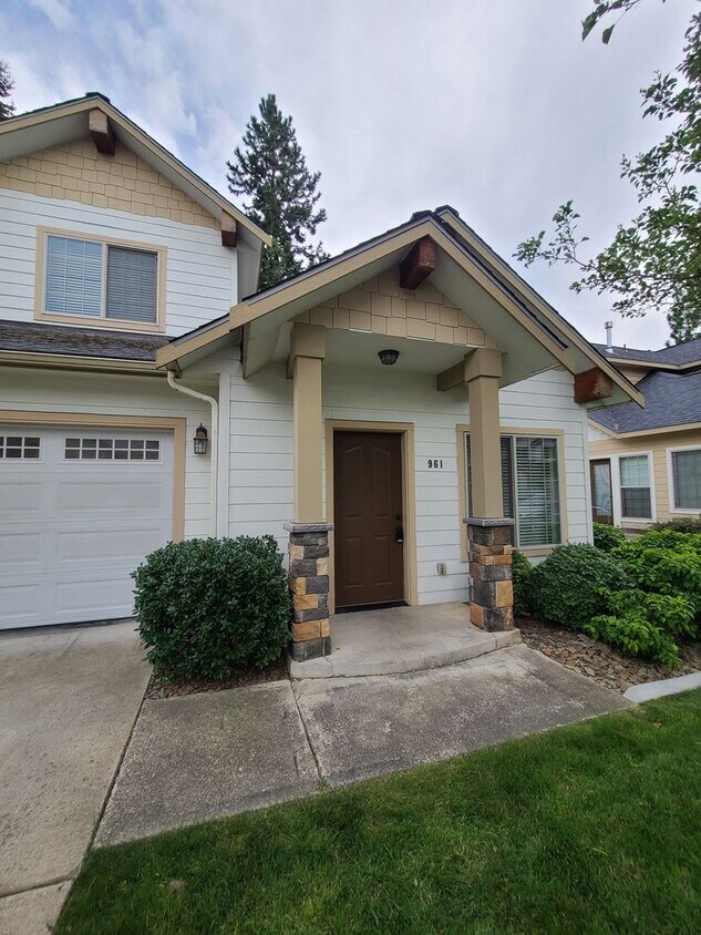 Primary Photo - Poker Properties
