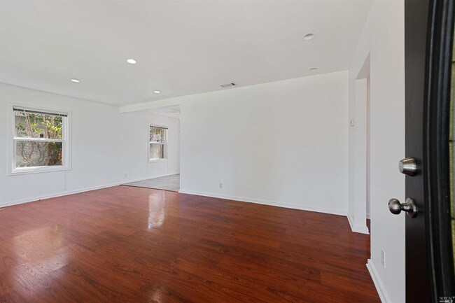 Sala de estar - 829 Modoc St